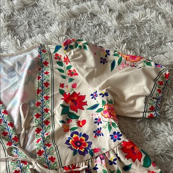 Floral Tie-Front Top - BNWOT - Picture 4 of 7